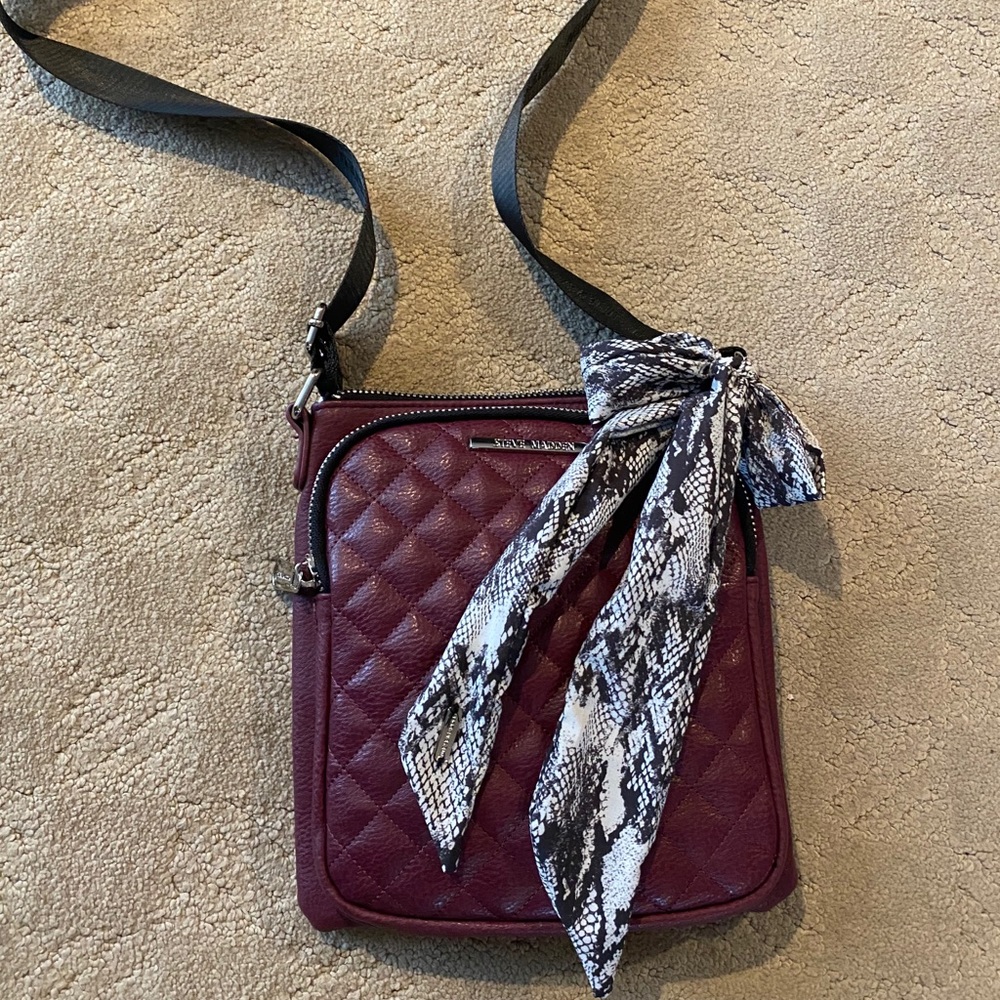 Steve Madden crossbody with keychain card holder